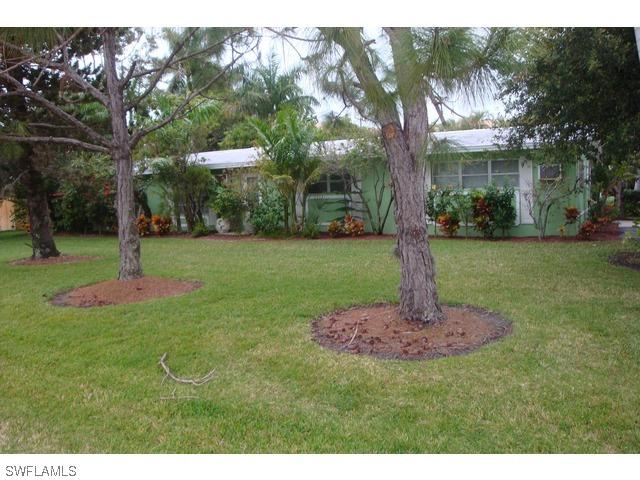 105 7th St., Naples, FL 34102