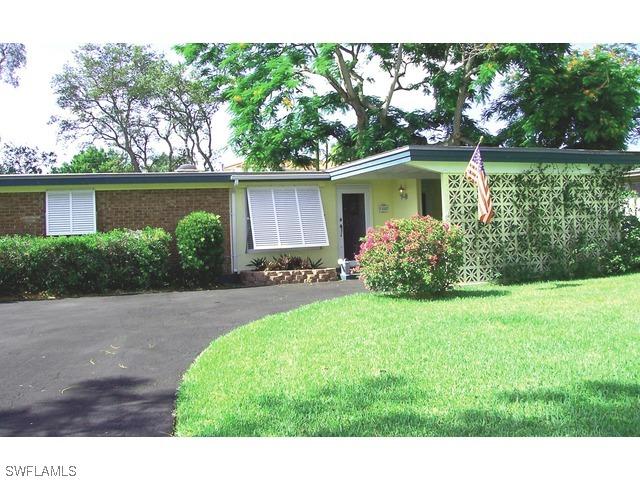 1300 Wisconsin Dr., Naples, FL 34103