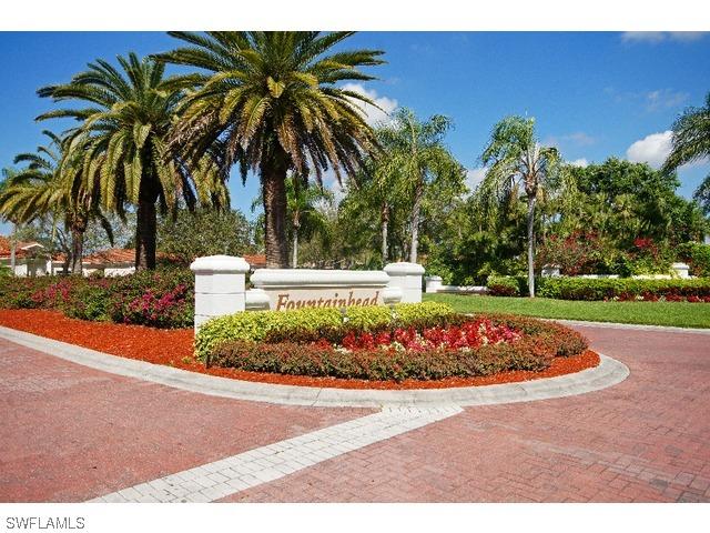 971 Fountain Run, Naples, FL
