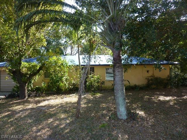 9156 Irving Rd., Fort Myers, FL 33967