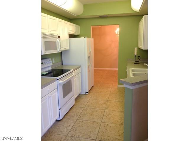 1300 Henley St., Naples, FL 34105