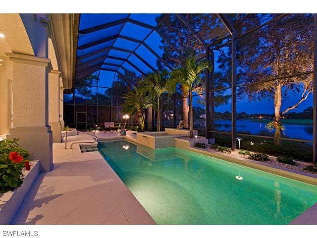 928 Barcarmil Way, Naples, FL 34110