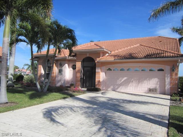6644 Vancouver Ln., Naples, FL 34104