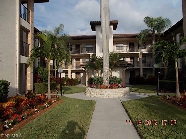 219 Fox Glen Dr. #1105, Naples, FL 34104