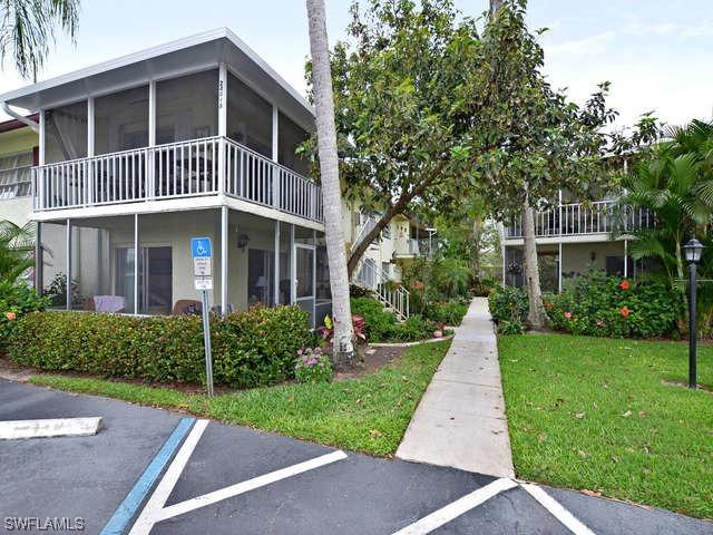 240 Palm Dr. ##6, Naples, FL