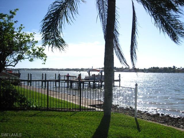 1505 Dolphin Ln., Naples, FL 34102