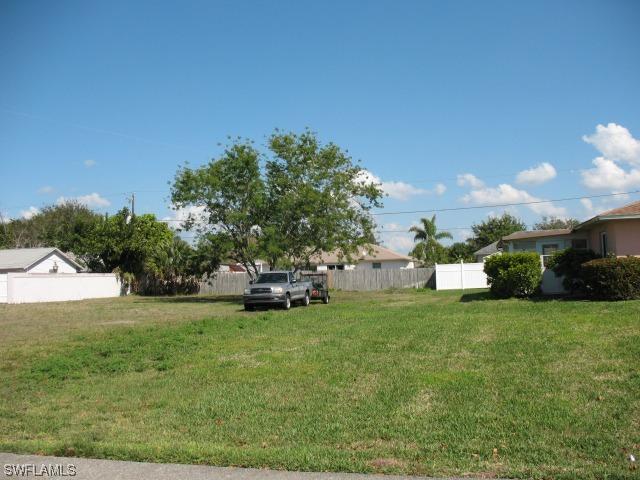 3024 49th Ln., Naples, FL 34116