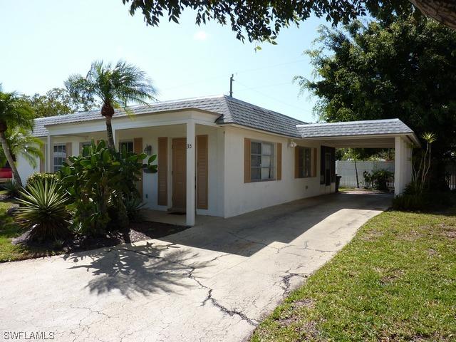 35 Knights Bridge Rd., Naples, FL 34108