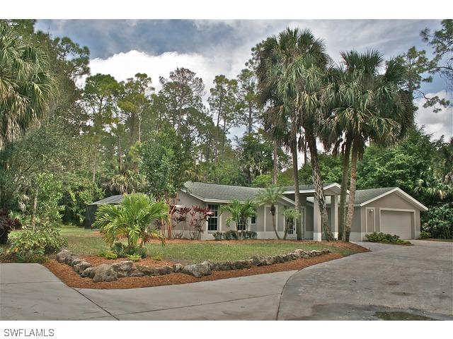 5225 Hawthorn Woods Way, Naples, FL
