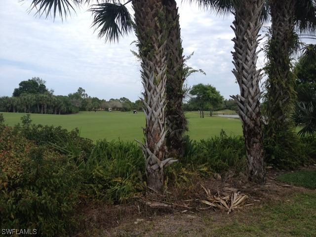 6911 Lakewood Isle Dr., Fort Myers, FL 33908