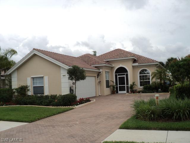 2310 Heydon Cir., Naples, FL 34120