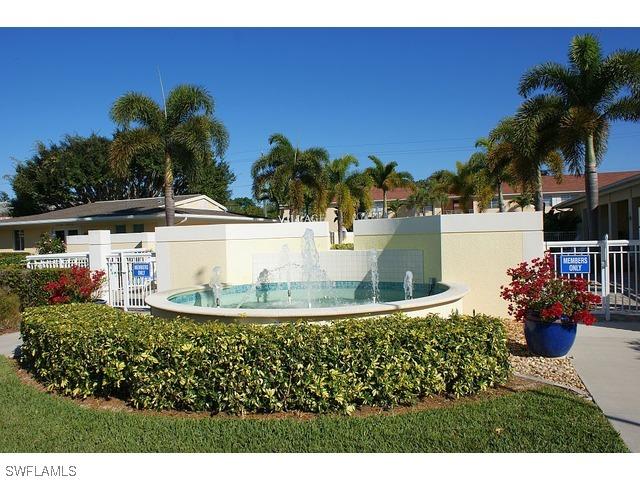 468 Broad Ave., Naples, FL