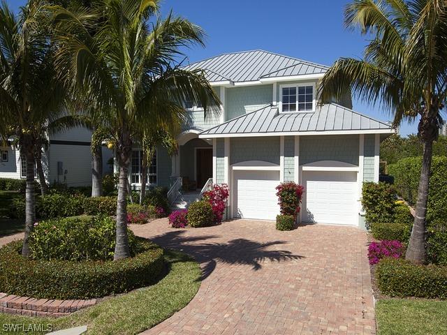 327 Flamingo Ave., Naples, FL