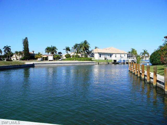 664 Dorando Ct., Marco Island, FL