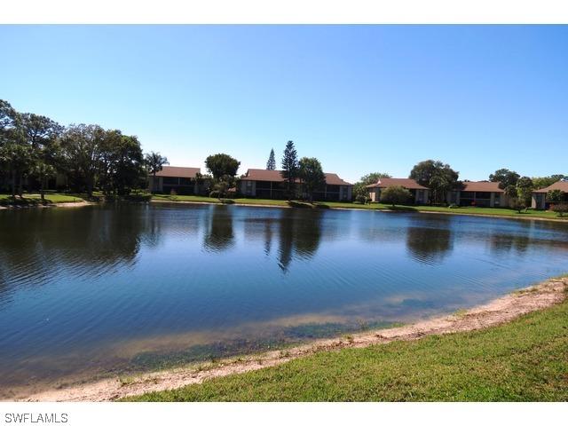 501 Lake Louise Cir. #101, Naples, FL 34110
