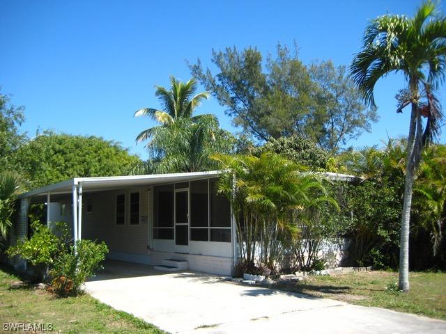 160 Melody Ln., Naples, FL