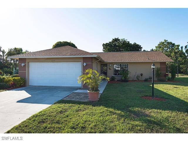 127 Blue Ridge Dr., Naples, FL