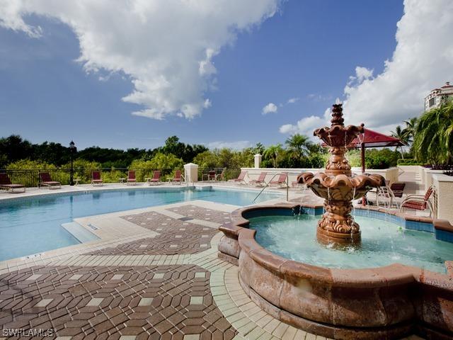 7425 Pelican Bay Blvd. #903, Naples, FL