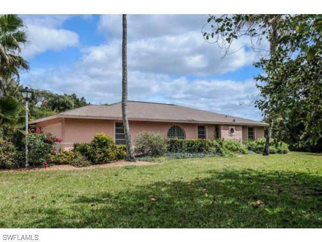 9874 Winterview Dr., Naples, FL 34109