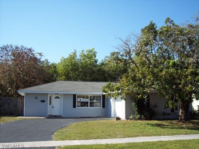 2774 Ponce De Leon Dr., Naples, FL