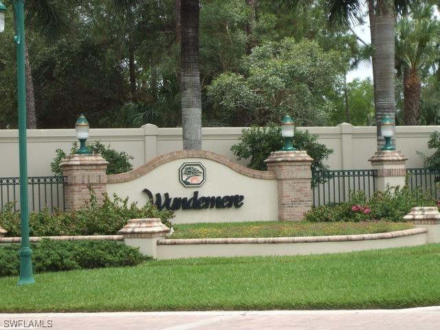 405 Courtside Dr. #105, Naples, FL