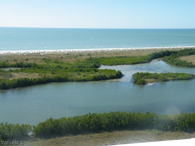 566 Diplomat Ct., Marco Island, FL 34145