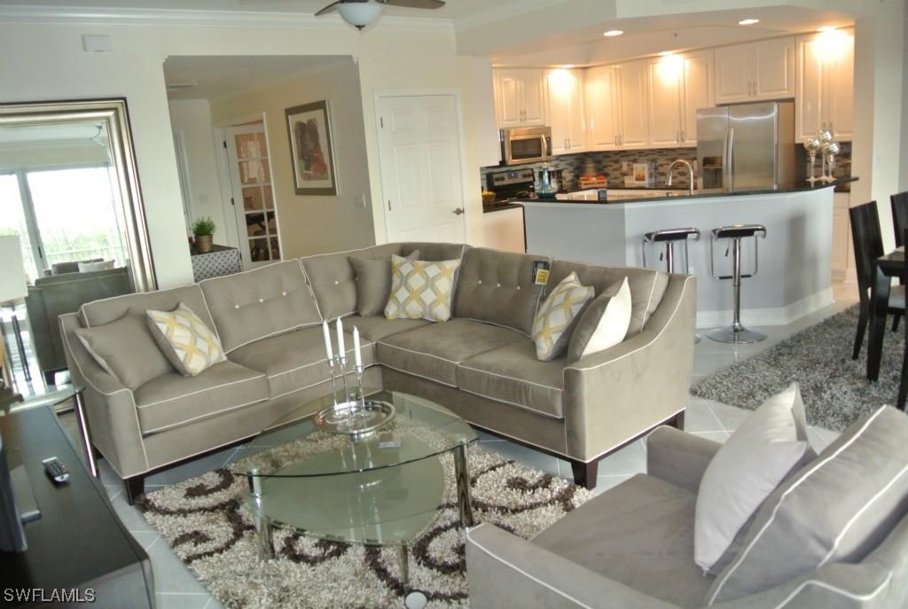 337 Vintage Bay Dr. #D 9, Marco Island, FL