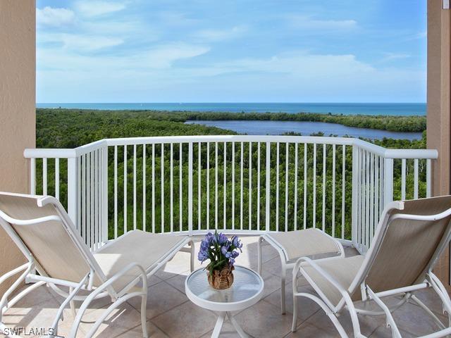 6849 Grenadier Blvd. #904, Naples, FL