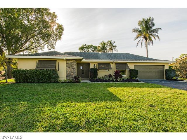 2065 Alamanda Dr., Naples, FL 34102