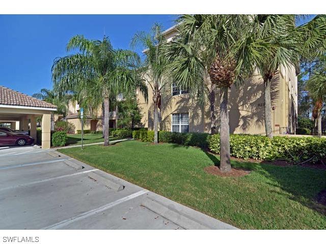 8239 Parkstone Pl. #106, Naples, FL 34120