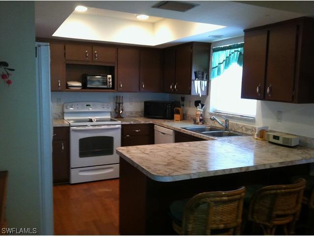 704 102nd Ave., Naples, FL