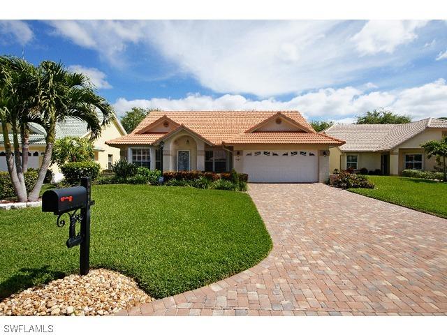 6082 Westbourgh Dr., Naples, FL