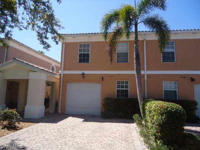 5835 Cove Cir., Naples, FL 34119