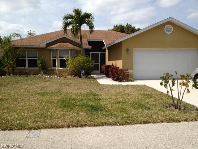 1945 Piccadilly Cir., Naples, FL 34112