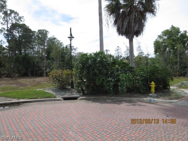 4410 Woodmont Ct., Naples, FL