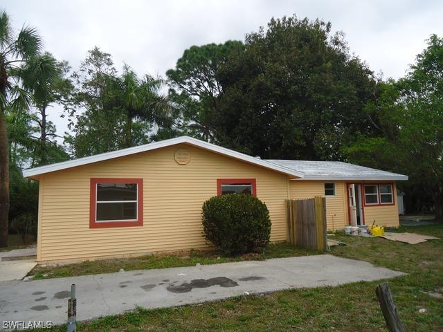 120 Rose Blvd., Naples, FL 34119