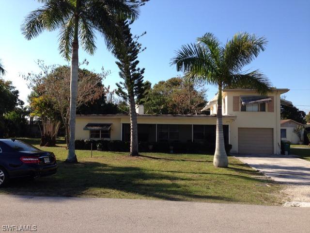 670 101st Ave., Naples, FL 34108