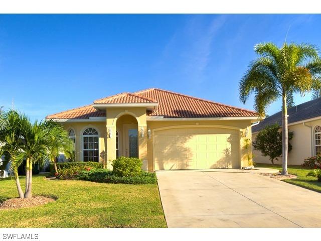 827 108th Ave., Naples, FL 34108