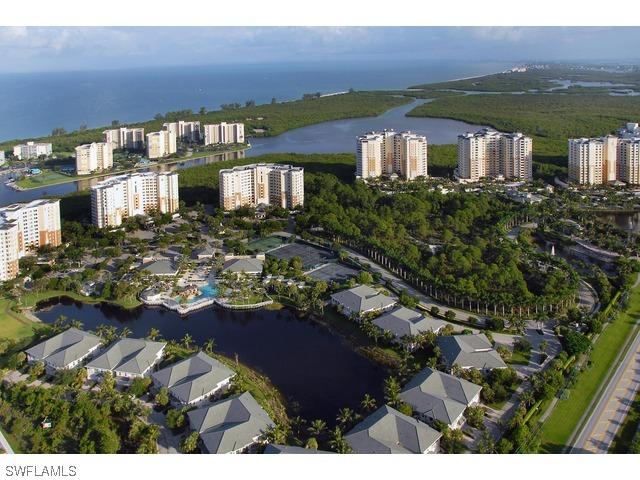 325 Dunes Blvd. #PH 06, Naples, FL 34110