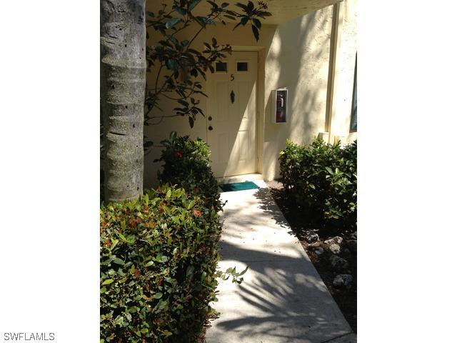 196 Peppermint Ln. #5, Naples, FL