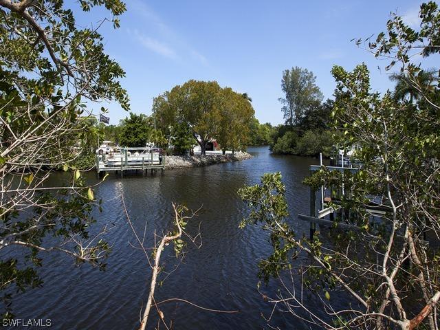 3906 Riviera Cir., Bonita Springs, FL 34134