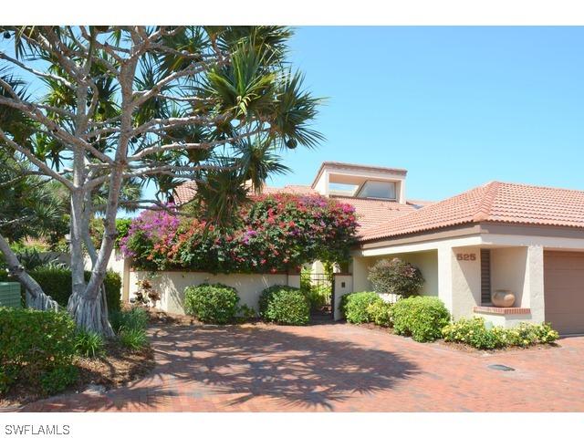 525 Bay Villas Ln., Naples, FL