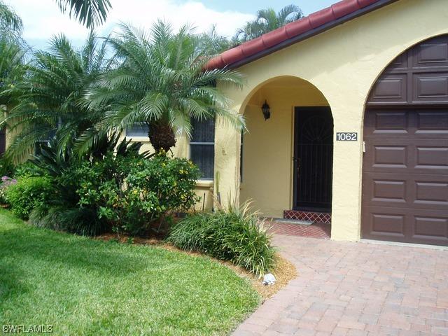 1062 Forest Lakes Dr., Naples, FL