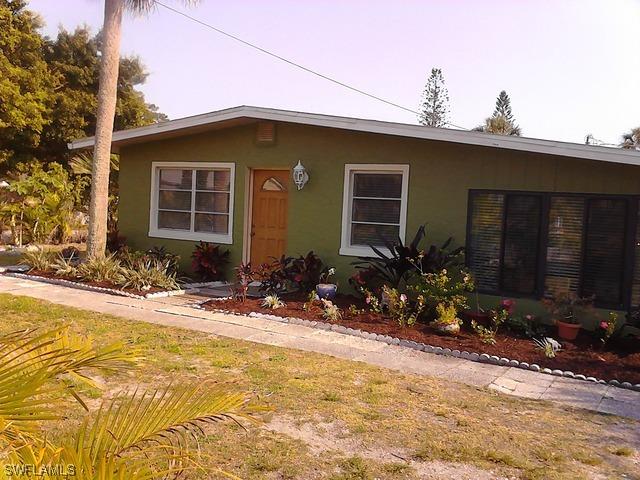 10826 Dean St., Bonita Springs, FL