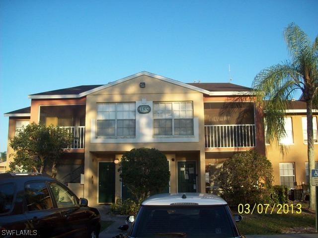 185 Santa Clara Dr. #5, Naples, FL 34104