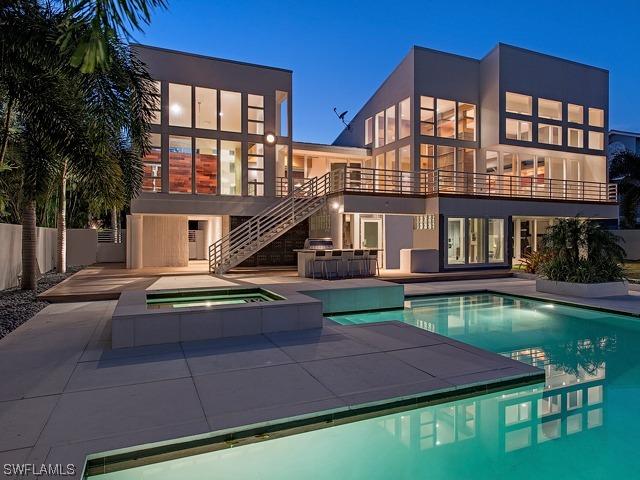 1925 Gordon Dr., Naples, FL 34102