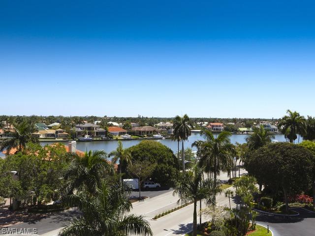 4751 Gulf Shore Blvd. #603, Naples, FL