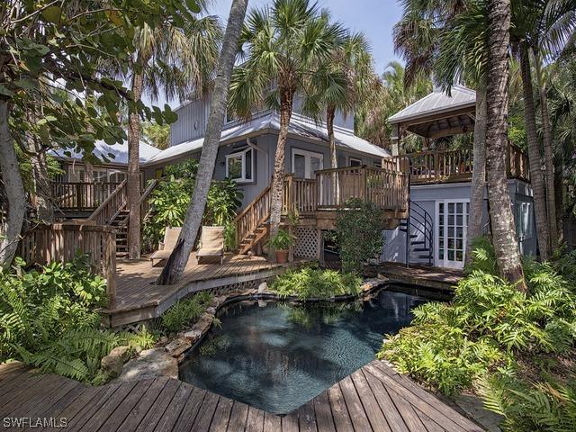 61 12th Ave., Naples, FL 34102