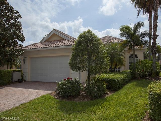 5476 Freeport Ln., Naples, FL