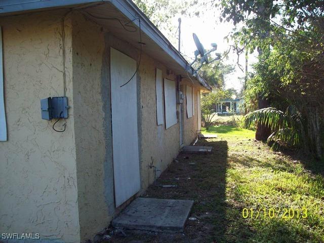 5458 Sholtz St., Naples, FL 34113